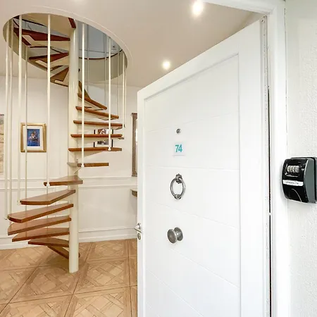 Urban Flat 74 - Disneyland In Lejlighed *