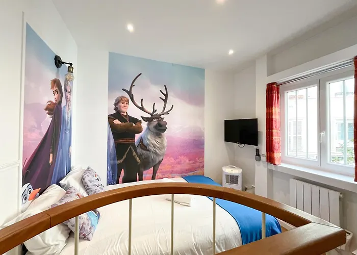 Urban Flat 74 - Disneyland In *