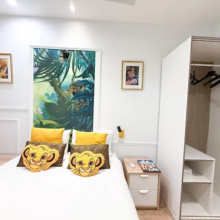 Urban Flat 74 - Disneyland In Daire